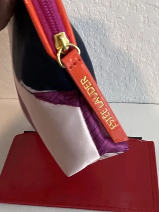 Baellerry Red Long Wallet & BONUS Estée Lauder Makeup Bag - Picture 5 of 7